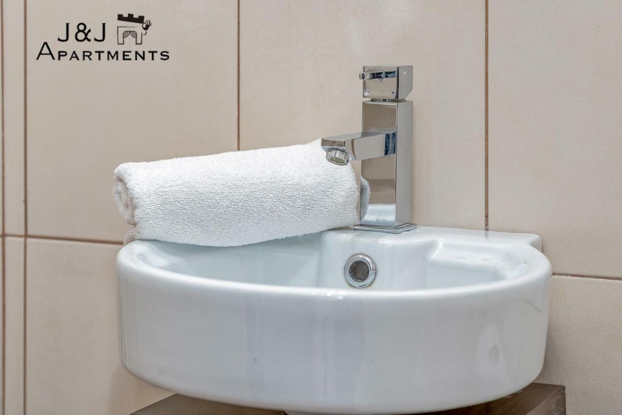 J&J Apartments, Szczytna 1, Apartament 9 Торунь Экстерьер фото
